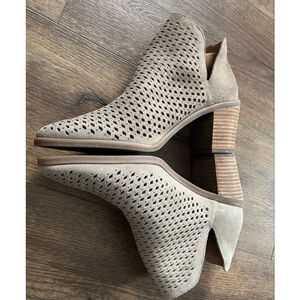 Lucky Brand NWOT Podgia perforated suede booties size 8.5